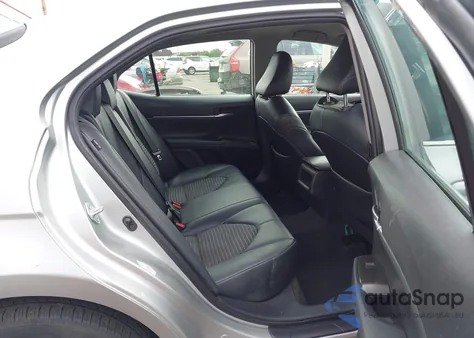 2021 Toyota Camry Se z USA, uszkodzony, nr VIN 4T1G11AK4MU477106